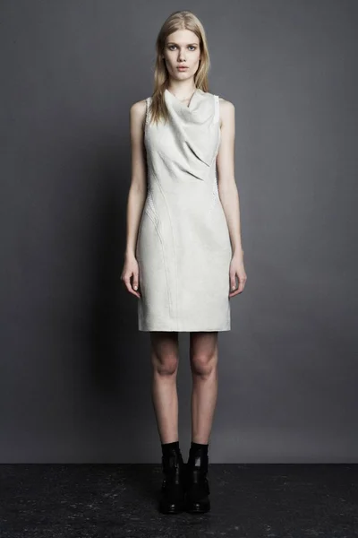 Look 15